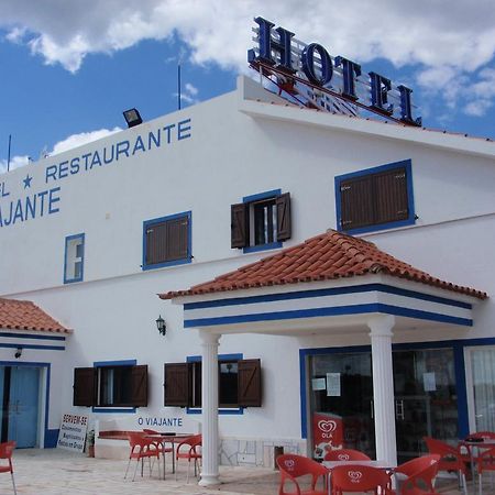 "O Viajante" Low Cost Hotel エストレモス エクステリア 写真