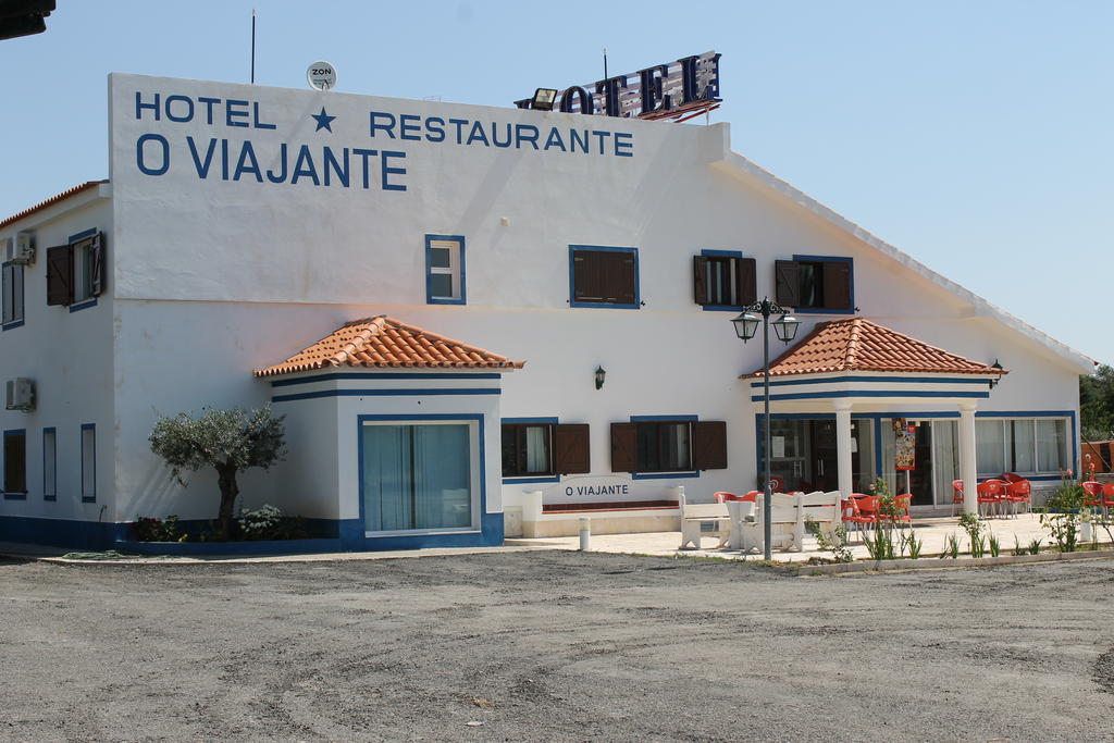 "O Viajante" Low Cost Hotel エストレモス エクステリア 写真