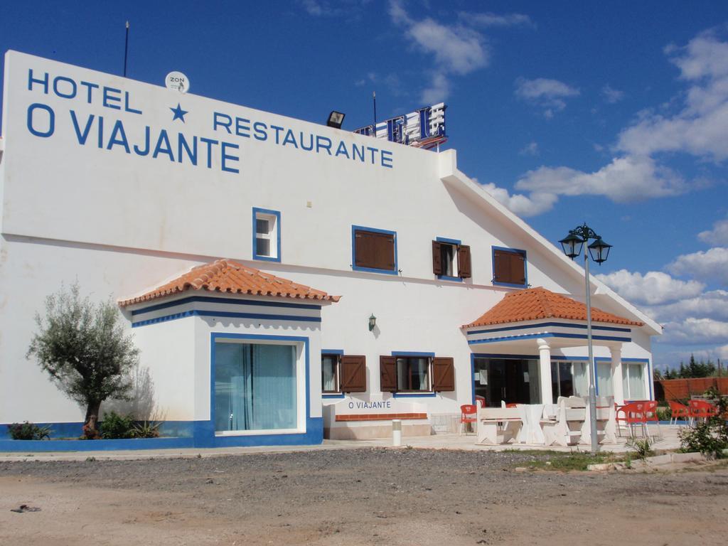 "O Viajante" Low Cost Hotel エストレモス エクステリア 写真